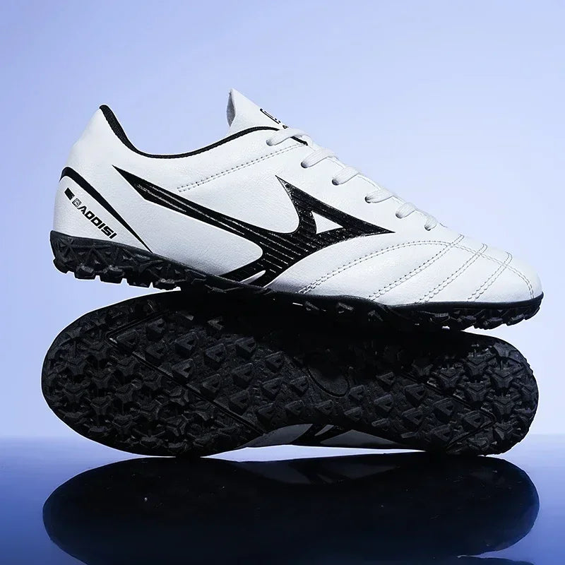 Chaussures de Football Homme et Enfant, Crampons TF/FG Ultralégers Antidérapants pour Terrain Synthétique et Gazon.